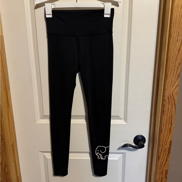 Ivory Ella Girls Size XS Black Kids Leggings with Elephant Design - Picture 1 of 5